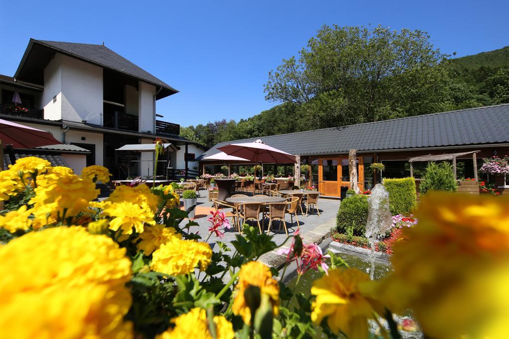 Hotel Val De La Cascade Stavelot Exteriér fotografie